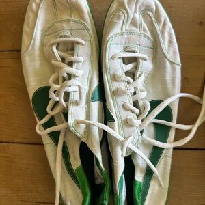 Vintage White and Green Nike Canvas Tennis Shoes